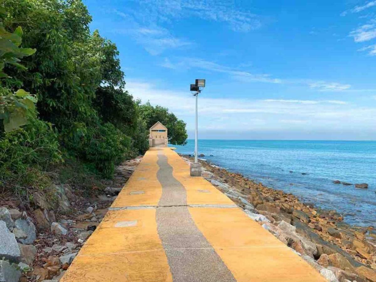 Comfy Beachfront View at Seri Bulan Condominium Teluk Kemang Beach Port Dickson Luaran gambar