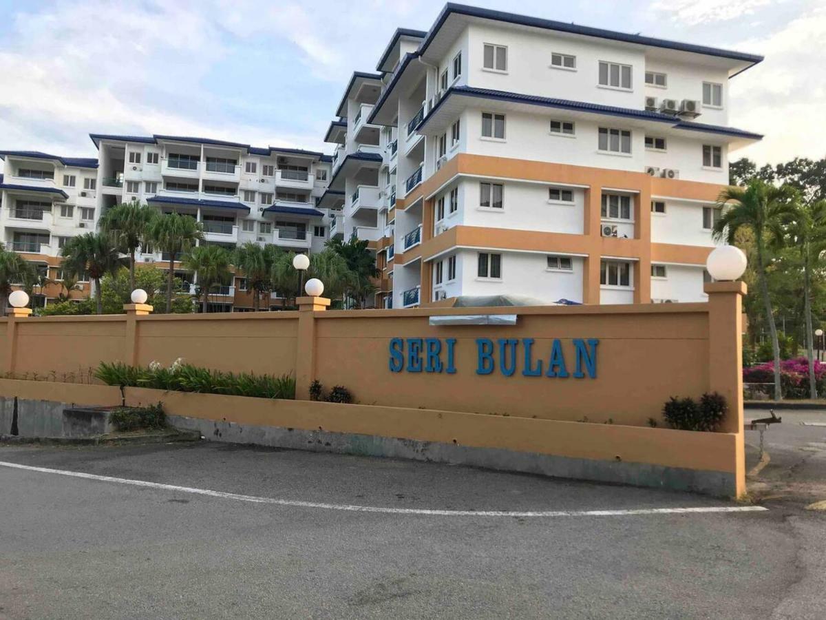 Comfy Beachfront View at Seri Bulan Condominium Teluk Kemang Beach Port Dickson Luaran gambar