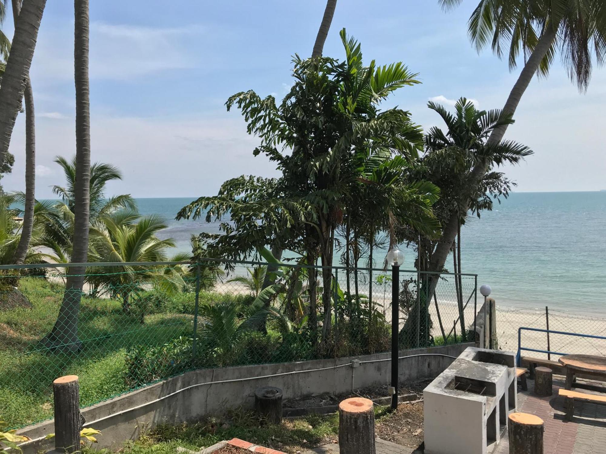 Comfy Beachfront View at Seri Bulan Condominium Teluk Kemang Beach Port Dickson Luaran gambar